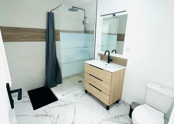 Maison En Pierre Semesterbostad *